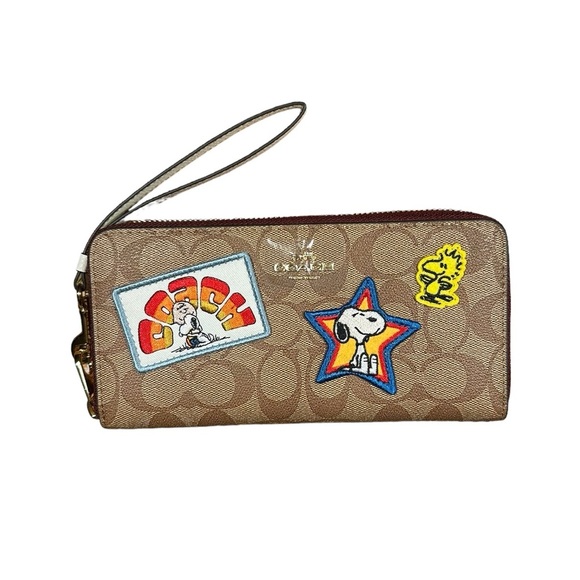 NEW Coach X Peanuts Long Zip Around Wallet In Signature Canvas Varsity Patches - Picture 12 of 15